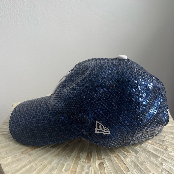 Adult Yankee MLB Blue Sequin Cap - Picture 2 of 5